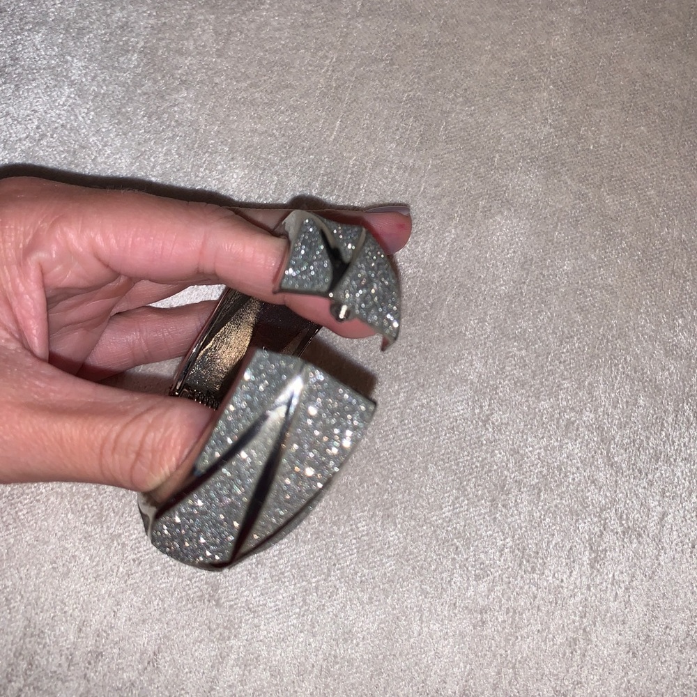 Bracelet - Picture 3 of 4